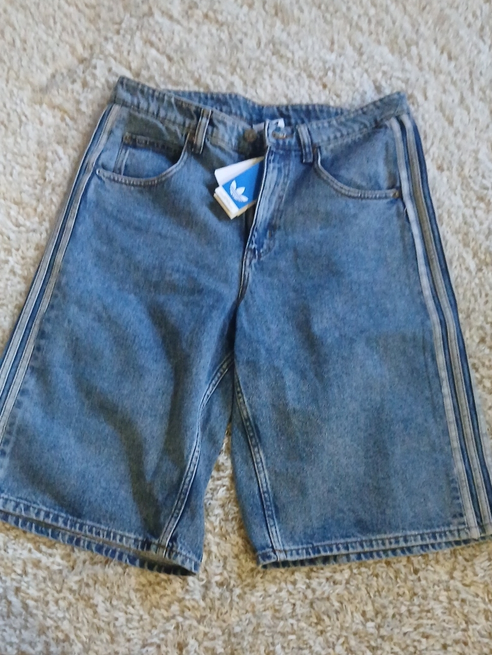 NWT ADIDAS SHORTS (UNISEX)